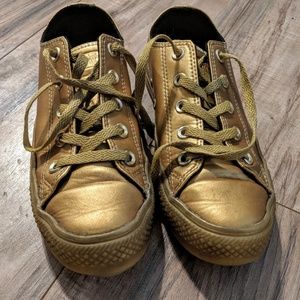 Converse gold sneakers. Size 4.